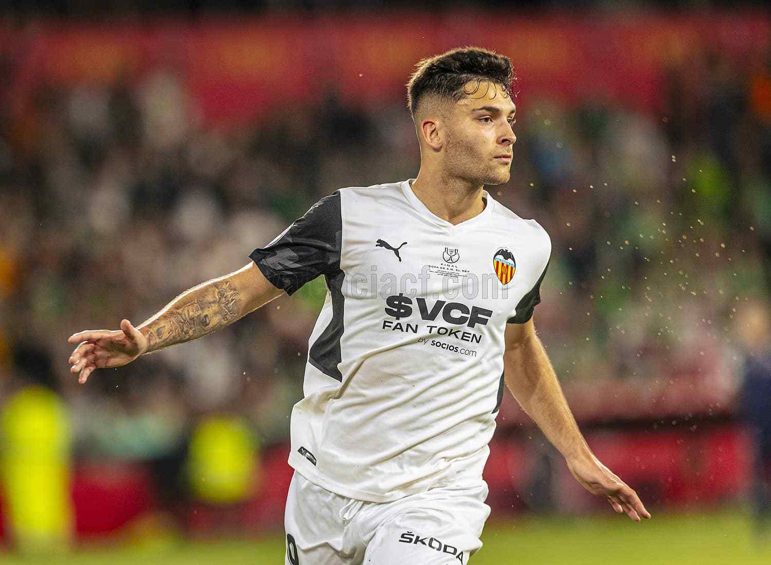 这也行?关键时刻瓦伦西亚备战意甲广厦男篮围绕意甲主帅复盘,西汉姆迎欧冠关键赛 这也行?关键时刻瓦伦西亚备战意甲广厦男篮围绕意甲主帅复盘,西汉姆迎欧冠关键赛