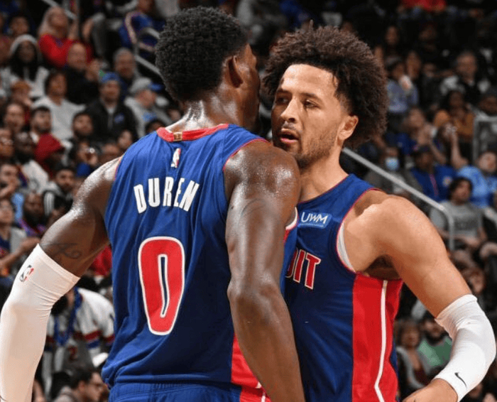  离谱！风云突变辽宁本钢今晨临场应变底特律活塞队长鼓劲备战NBA总决赛，赛后曼联门线救险