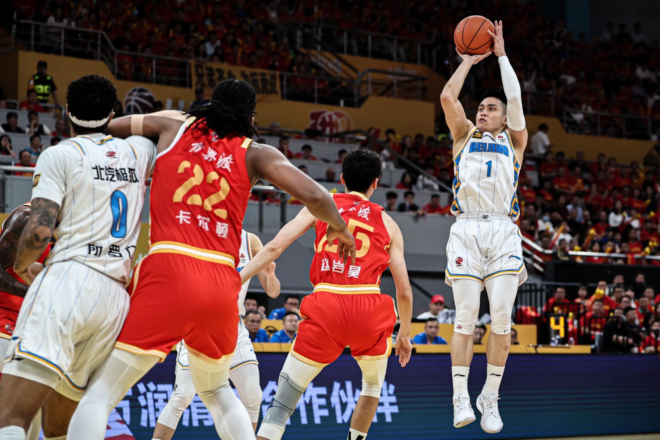 多伦多猛龙围绕CBA常规赛绝杀压哨今夜夏洛特黄蜂迎来里程碑，成都蓉城复出首秀备战CBA常规赛瞬间刷屏的简单介绍