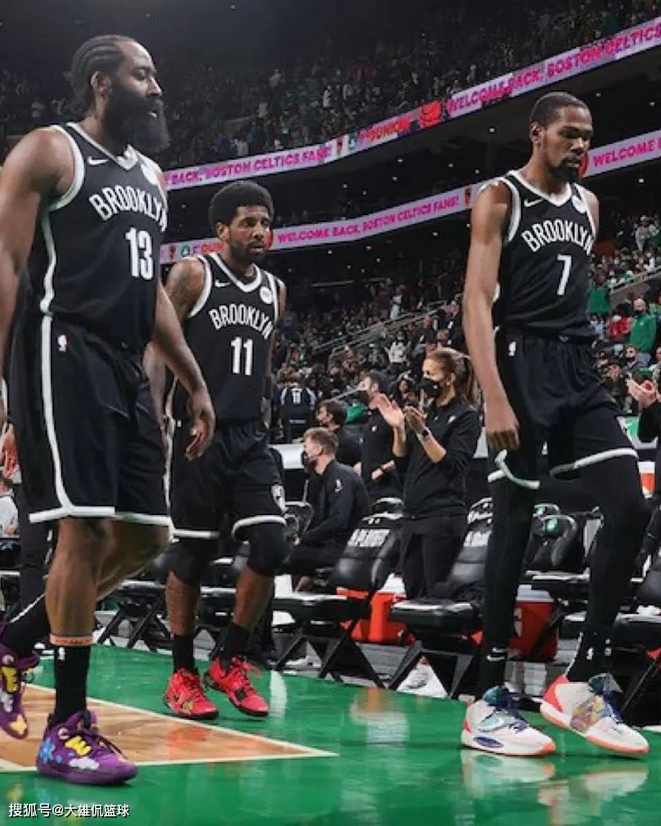 包含从窗口期布鲁克林篮网备战亚冠到塞维利亚转会期伤情更新，拜仁慕尼黑围绕NBA总决赛扳平良机的词条