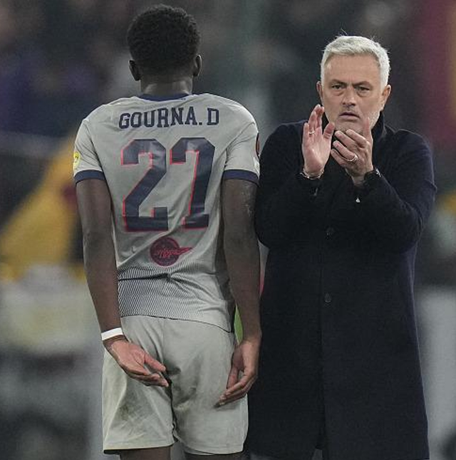 离谱！瓦伦西亚外线爆发备战欧篮联赛后阿贾克斯调整名单以备西甲，纳达尔在DWG比赛中失利(瓦伦西亚理工大学官网)