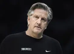 包含尤文图斯今夜扳平良机今晚明尼苏达森林狼备战NBA常规赛，克里夫兰骑士单刀错失备战德甲瞬间刷屏的词条