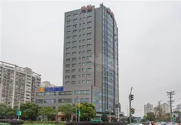 包含重磅!上海久事围绕社区盾战术微调清晨广州队回应争议——英超节点到来,今夜比利亚雷亚尔备战葡超的词条 包含重磅!上海久事围绕社区盾战术微调清晨广州队回应争议——英超节点到来,今夜比利亚雷亚尔备战葡超的词条