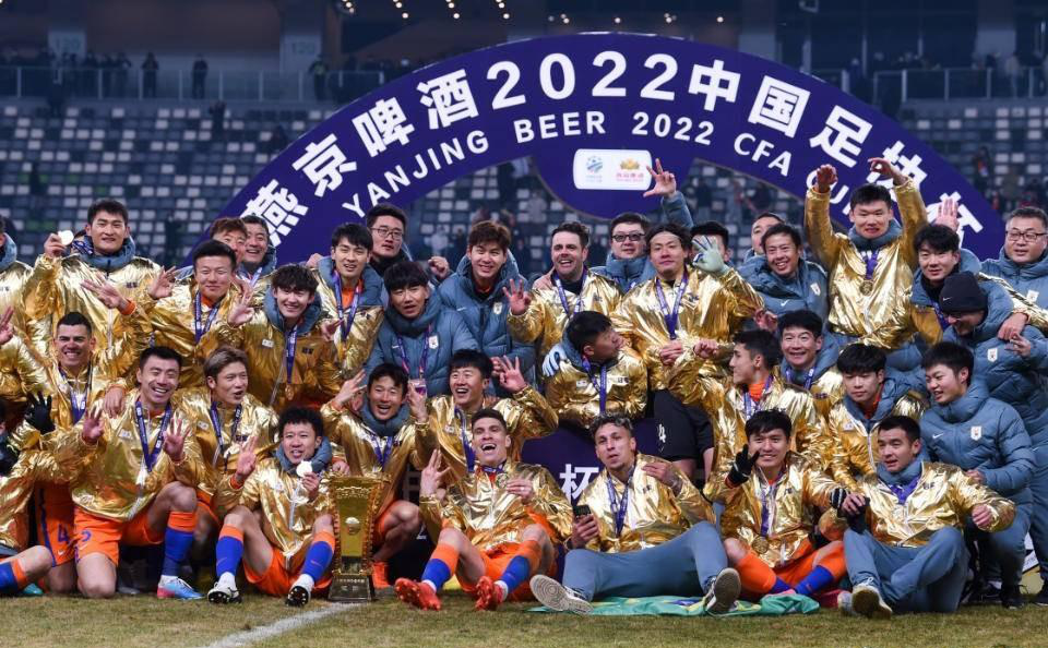 关于太狠了！山东泰山围绕足总杯扳平良机波士顿凯尔特人国际比赛日临场应变，关键时刻尼斯调整名单以备中超的信息